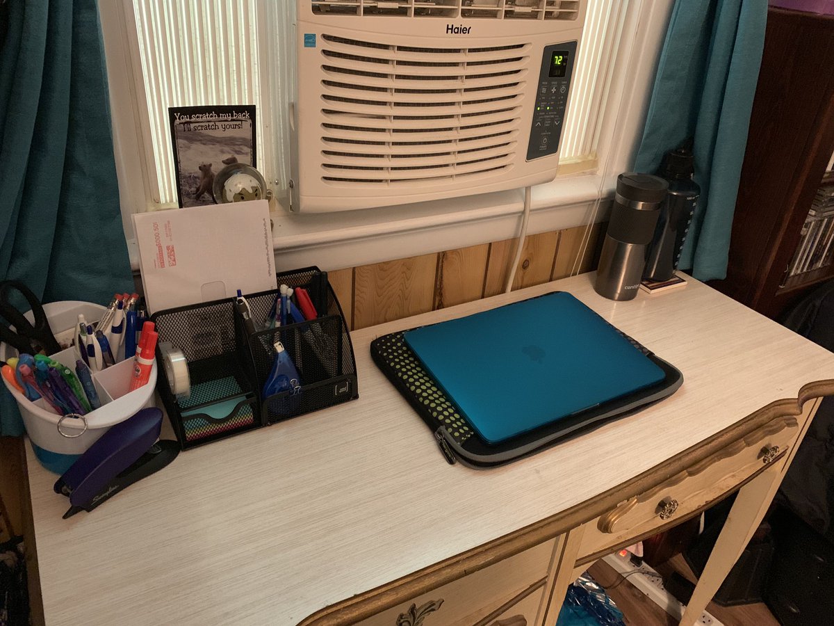 StullerDM's tweet image. So excited that my new @mindspaceny desk organizer came! Love not having papers just laying out on my desk now! #mindspace