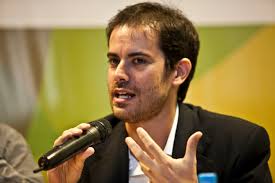 RadioHache2019's tweet photo. AHORA @otravozradiook  #EntrevistaSorpresa  hablamos con @palmadante Filósofo, comunicador y Dr en Cs Políticas.
https://t.co/k8RacAclSQ 
https://t.co/f3cPyd5RJ6 https://t.co/jZzdDpHWVq