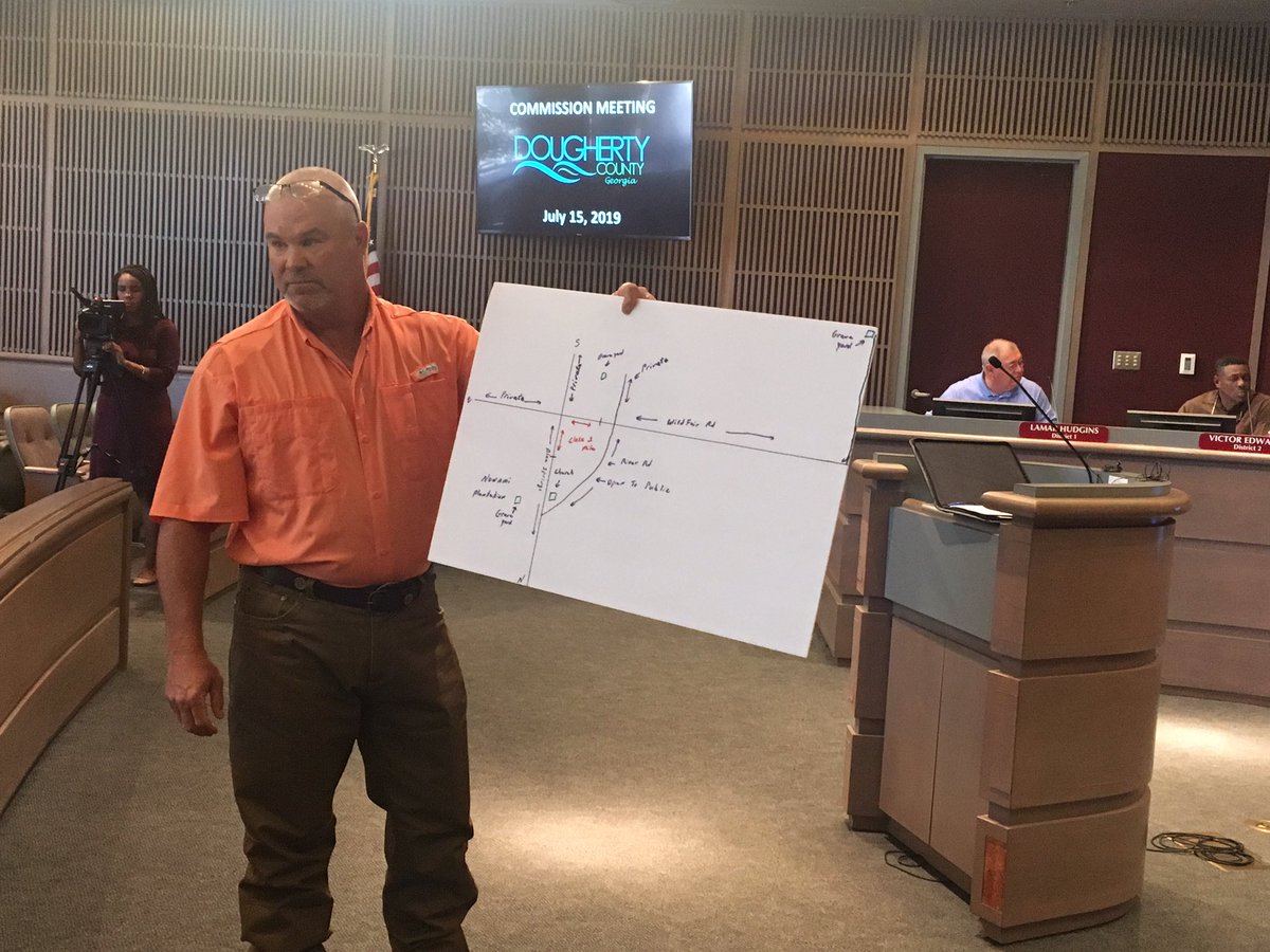 GrasonWALB's tweet photo. Dougherty County Commissioners approved closing one mile of Blue Springs Rd near the Wildfair Rd intersection. It’s right up the street from Blue Springs Plantation. The owners of the plantations in the area want to keep people from littering on the road and want more privacy. https://t.co/9EnunOxTfI