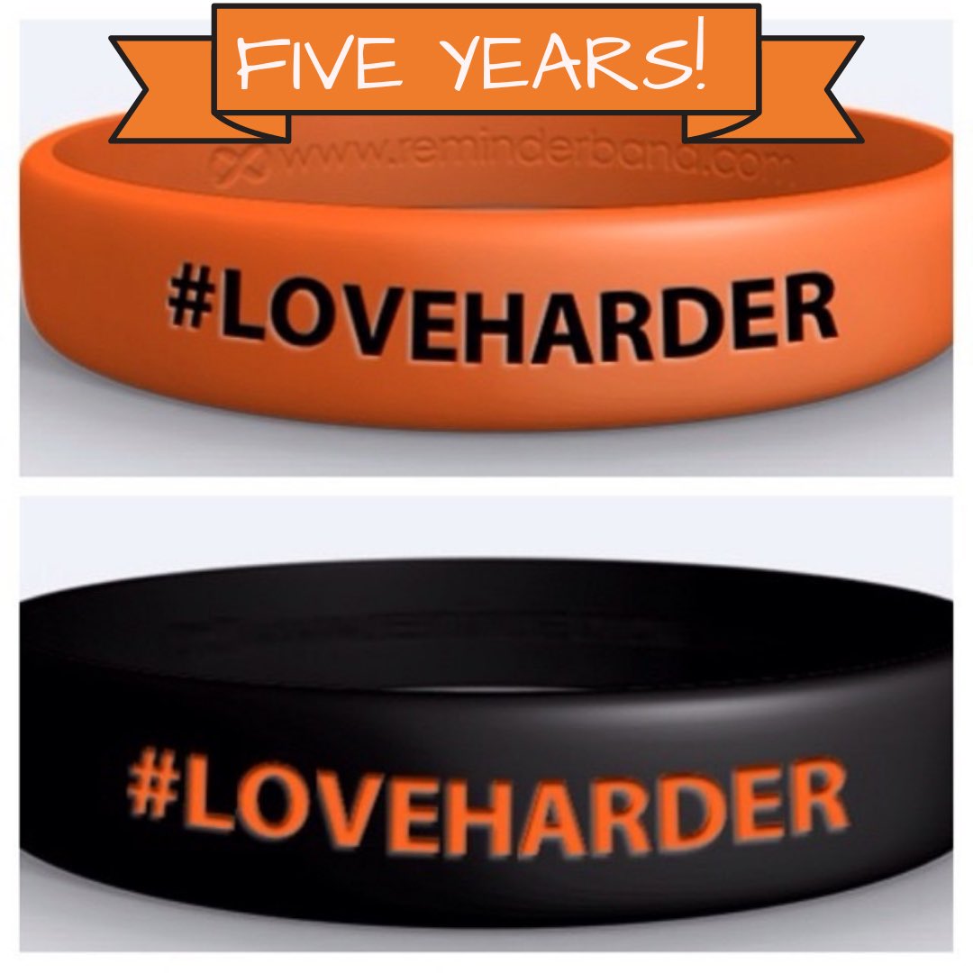 LoveHarderProj's tweet photo. Our #LoveHarder bracelets celebrate their 5th anniversary this week! We want to see yours! Tag us and share!
https://t.co/XPZBEFlQxf
#LoveHarderProject #LoveHarderBracelet https://t.co/ftdkJppusO