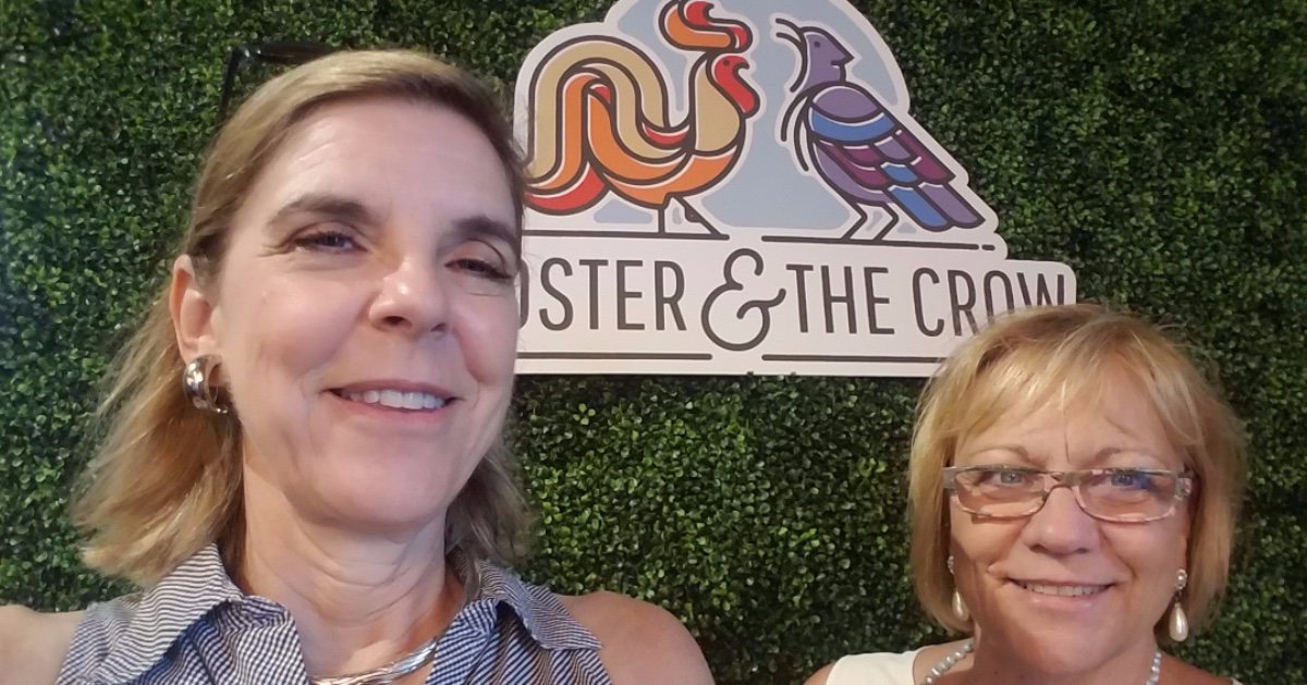 fluentprgroup's tweet photo. We enjoyed hanging out with the owner of #RoosterAndTheCrow - definitely lived up to the #chickenandwaffle hype! #yum #ilm #fluentpr https://t.co/AlfYPi7Oya
