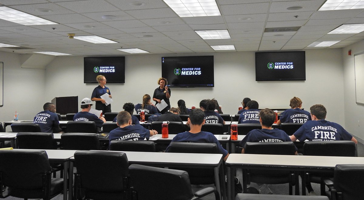 CambridgeMAFire's tweet photo. #CambMA #MSYEP EMS week: training today (15 July 2019) included CPR, AED, & obstructed airway. Training is both classroom (w written exam) & hands-on. All will be certified in these skills. EMS training continues all week for both Youth Fire & Police Academies.
@Cambridge_Mayor https://t.co/Ru3oYkpXcv