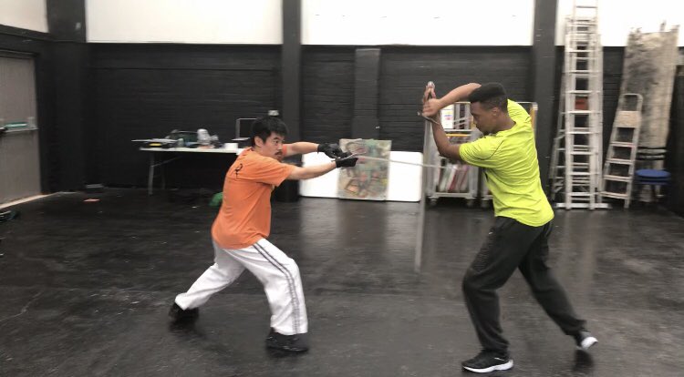 Mik3yRodn3y's tweet photo. Today @STAGEFIGHTECSPC we moved onto the formations, attacks, parrys/ guards of long swords. I personally love this weapon!! Mike Vs Yan ⚔️ #StageCombat #Actorslife https://t.co/7PzaFza3MG