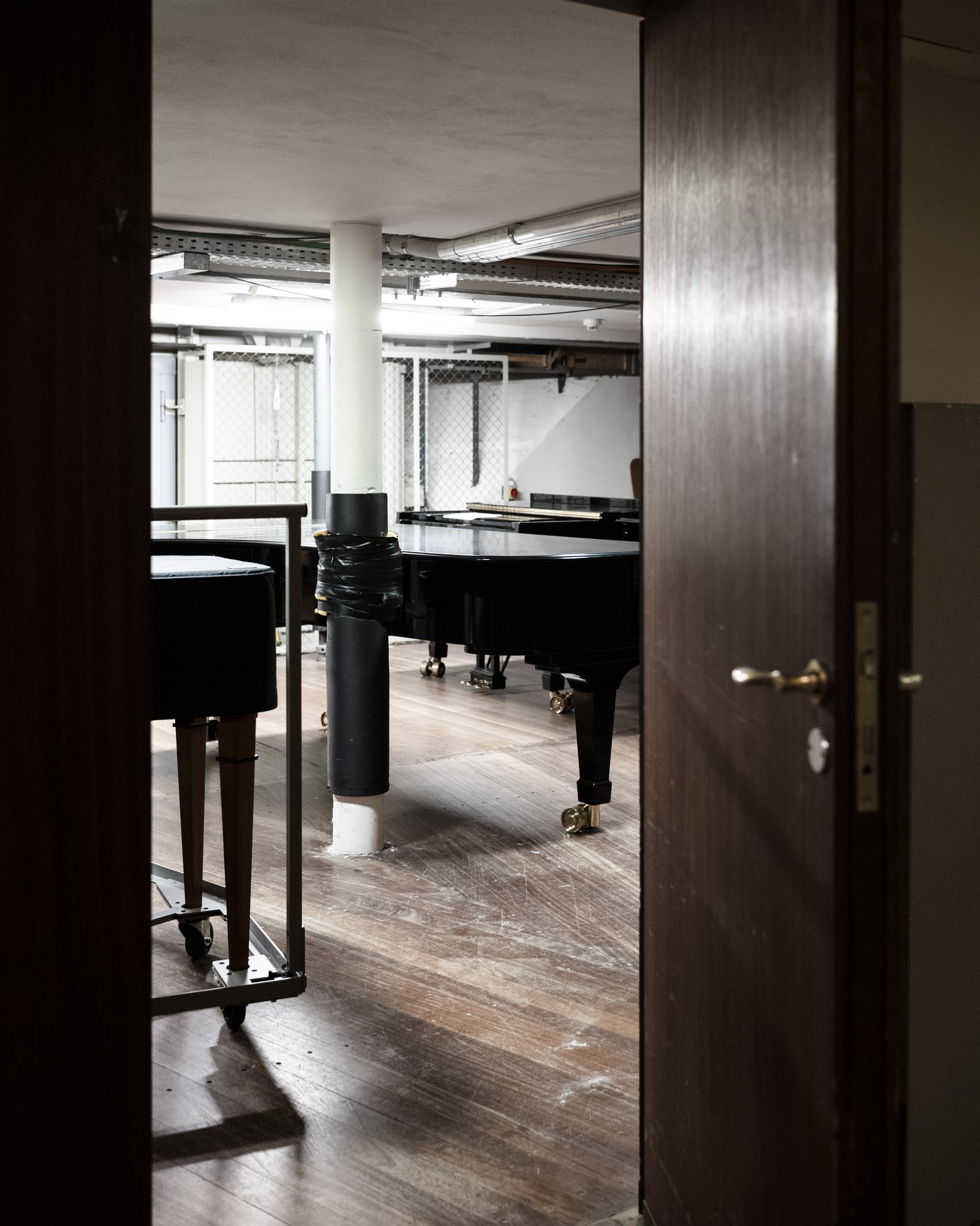 @BerlinPhil  Follow Ready for next season! Some of our grand #pianos in the storage waiting for @AliceSaraOtt, Anna #Vinnitskaya, @PLAimard, @DBarenboim, @LeifOveAndsnes and @DenisMatsuev » digitalconcerthall.com/live?a=twitter… #philharmonieberlin #gettingready 📸 Stephan Rabold