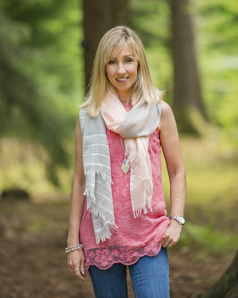 Photography_SG's tweet photo. Even though it was early morning and the sun was  quite strong,  I found a lovely area shaded by trees, avoiding the squinting and harsh shadows this can produce. Melissa and I had the perfect light for her branding photos @The Natural Health Hub #branding #headshots #teampage https://t.co/ZKHYwzwxT7