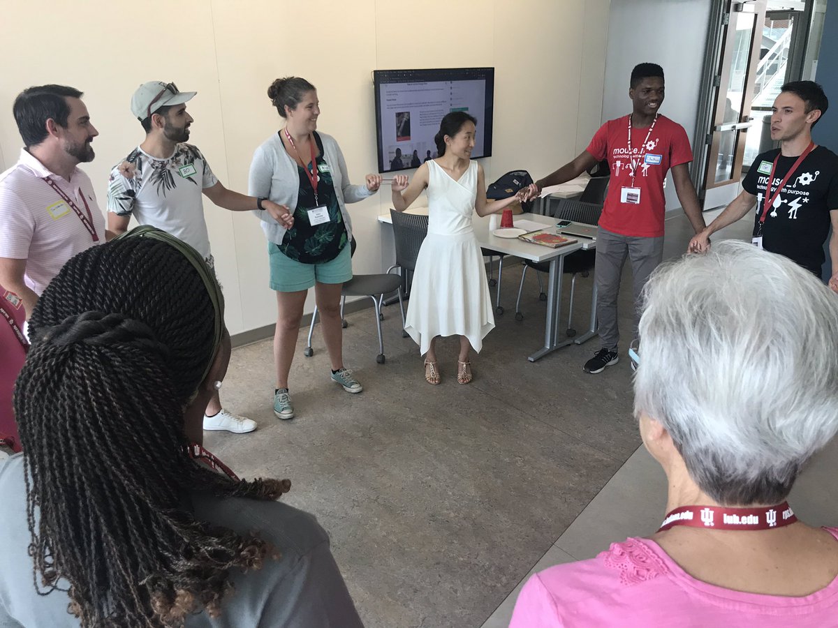 InfyFoundation's tweet photo. Building a human circuit at the @mouse_org Computational Making class at #InfyPathfinders. #MakerEd #makeforall https://t.co/LqRzDPbC0D
