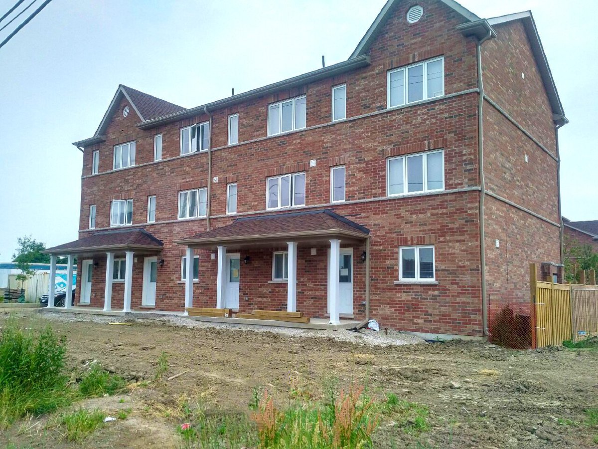 HabitatGTA's tweet photo. We're ready to get started on landscaping at the #McLaughlinBuild. Six families will soon be able to call this build site their home! ๐กโ๏ธ #hammertime #buildingcommunity https://t.co/wkyM3RgxvN