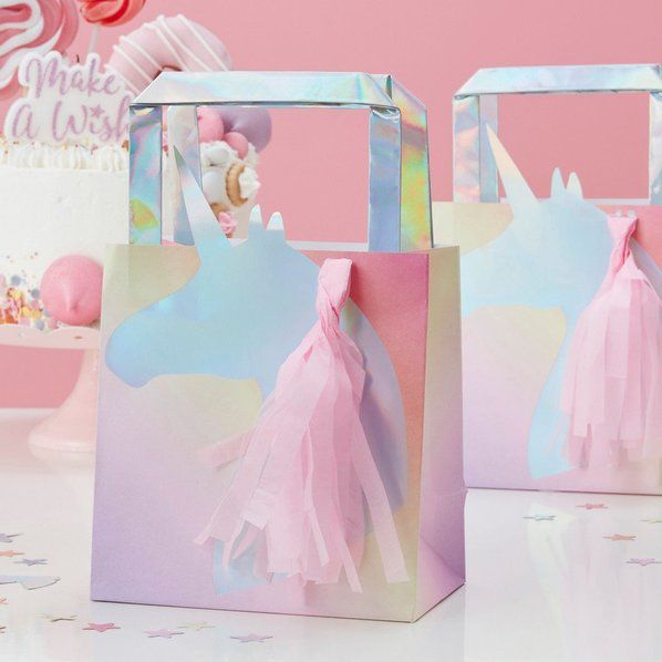 BirthdayExpress's tweet photo. Make it magical 🦄💫 https://t.co/YZ35SzNkY9