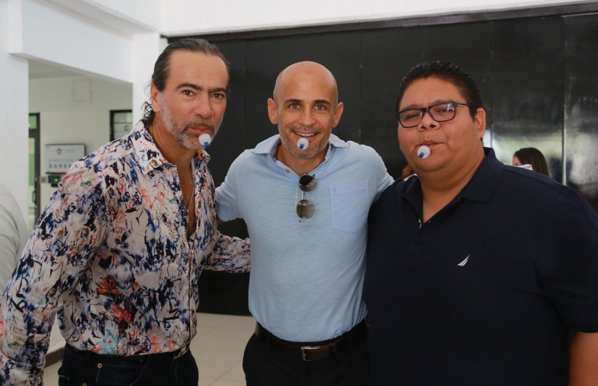AytoCancun's tweet photo. Como parte del reto #YoNoSoyCómplice, Secretarios y Directores de diferentes dependencias municipales se realizaron el antidoping, invitando a más servidores públicos a que se unan a esta campaña del @IMCABJ. @MaraLezama #CancúnTierraDeTodos https://t.co/mPEDaINiWT