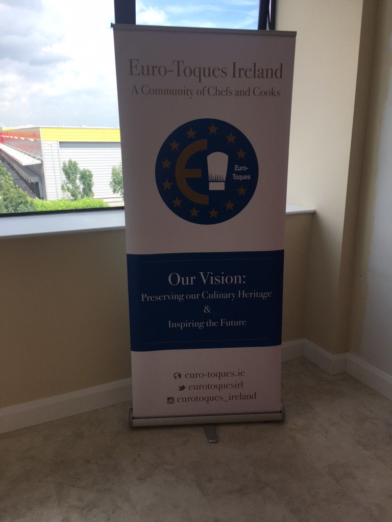 PotgieterFrits's tweet image. Executive Chef Alan and our young protege Valentin flying the @muckrosspark flag @EurotoquesIrl #nextgeneration #chefdevelopment #chefcommunity #youngchefs