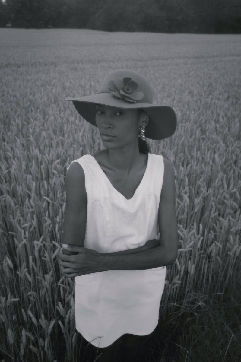 Ivy Souza pour metropolitan agency habillée par Emilie Dejaeger shooté par moi