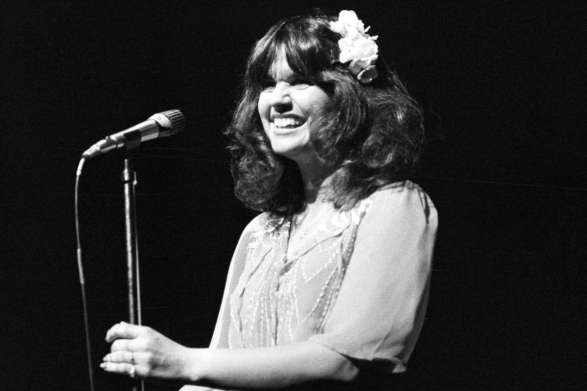 Flashback: Linda Ronstadt, Nitty Gritty Dirt Band rip through live cover of...