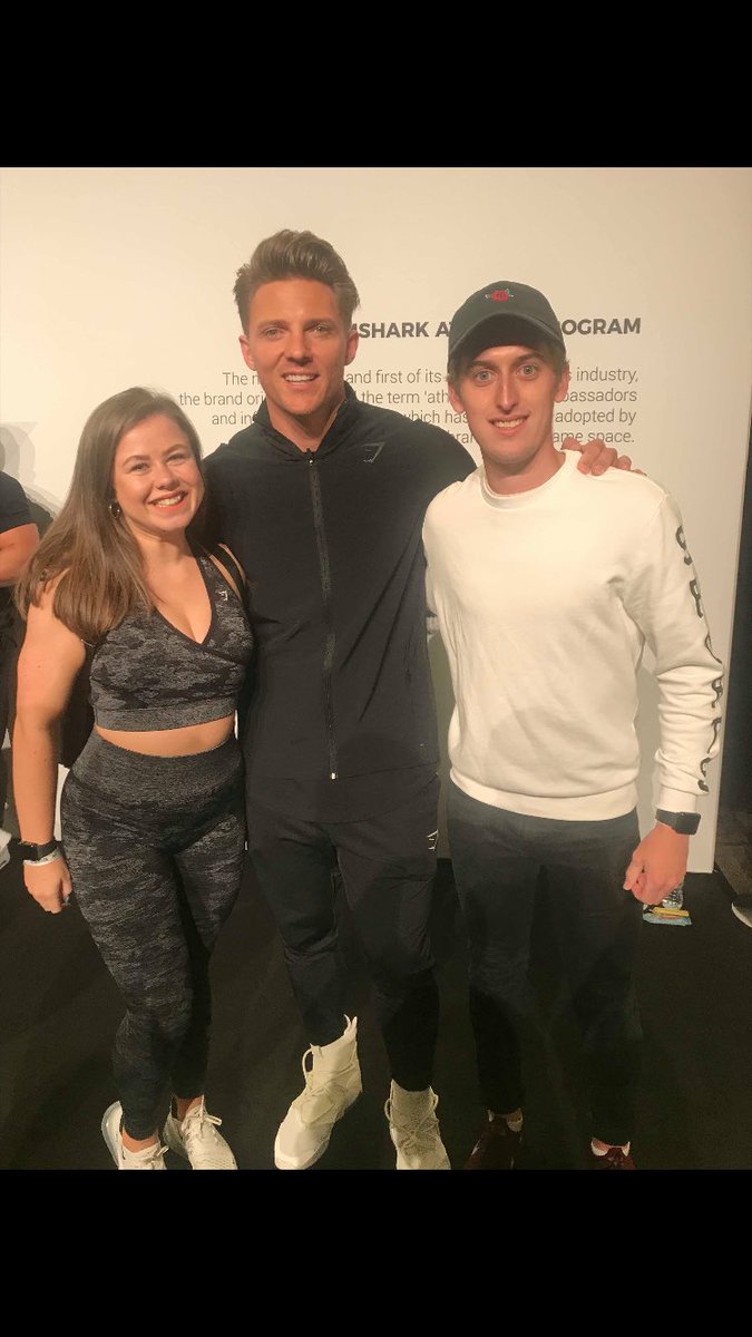 PeHealy's tweet photo. Surreal experience at @Gymshark’s #LiftManchester event, amazing to meet such inspirational athletes! The mental health seminars were amazing and it’s clear so many people benefit from such an amazing event! @BenFrancis1992 @Behzinga @stevecook @gainsbybrains @beccasillsfit https://t.co/jMuJgdGoeP