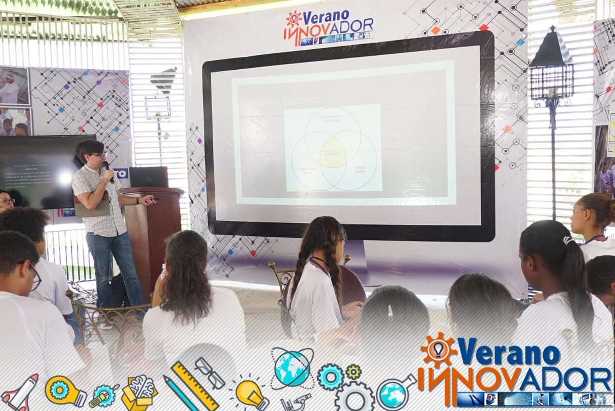 VeranoInnovador's tweet photo. #Ahora| Los #FuturosInnovadores escuchan la charla "Manejo de tiempo y desarrollo de hábitos para ser más eficiente", con el Sr. Andrew Davis-Lockward, Ingeniero Civil.
#FuturosSTEM #VeranoInnovadorSD #ONAPIpromueveInnovación #ONAPIpromuevePI #CVI2019 https://t.co/Lz0OCv6hUN