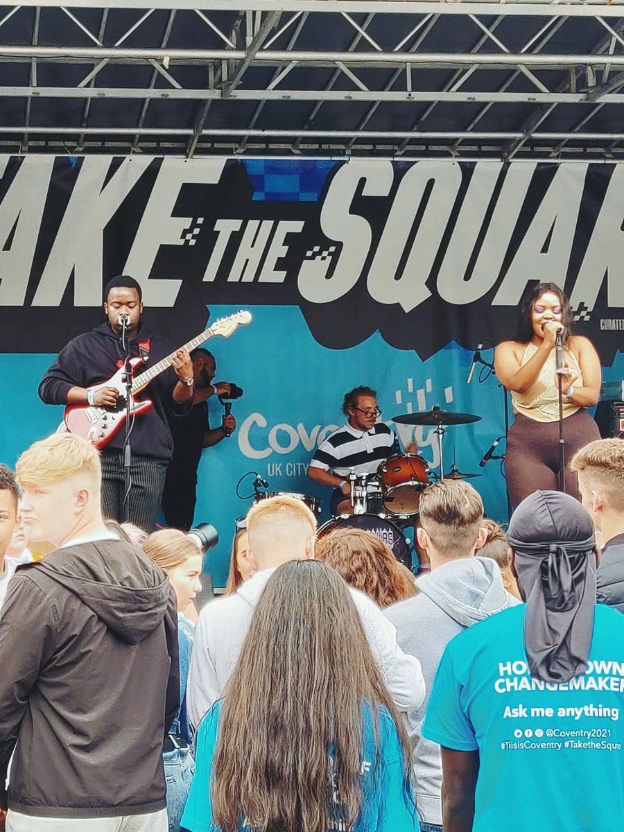 rashid_bhayat's tweet photo. 👀 ICYMI..this weekend, a group of young people gathered in the city centre for a 'grime' event. Young people from Cov &amp; beyond - all races and backgrounds, supported by PYF Youth Ambassadors. Happy vibes all the way without single issue. News worthy?!  🤷🏾‍♂️ #CelebrateOur+Youth https://t.co/zHp0UiagR4