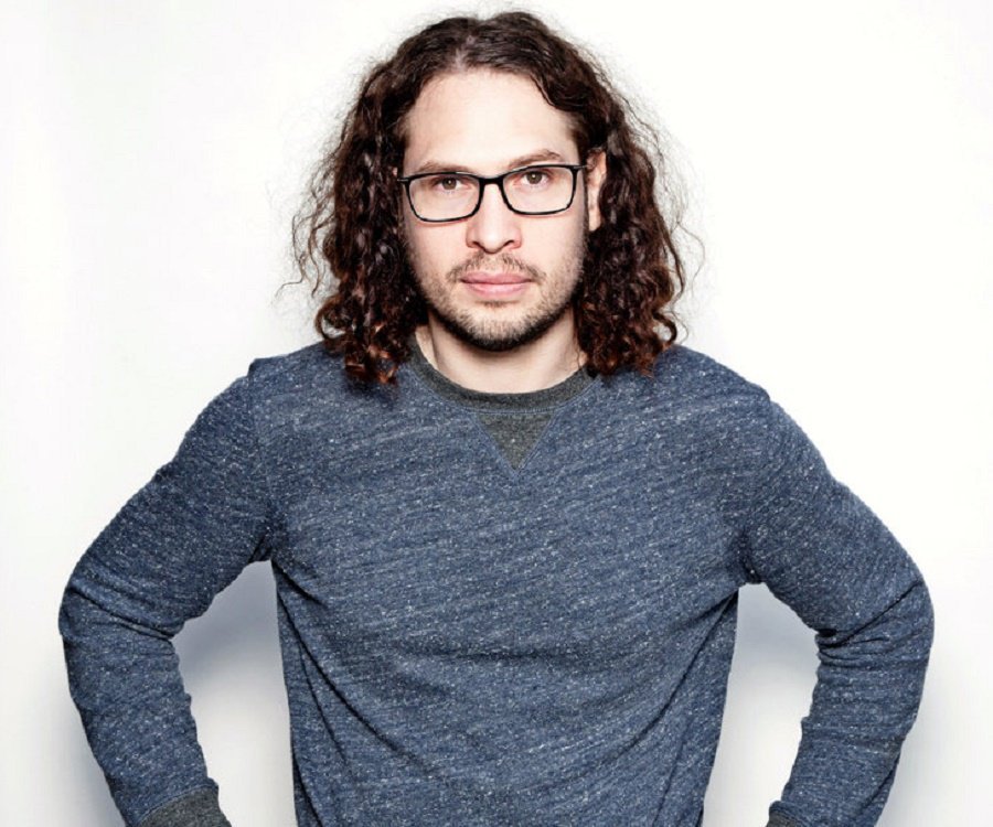 geearchive's tweet image. Happy Birthday to my favorite person, the most talented guitarist and artist, Ray Toro! You are a ray of sunshine and I'm glad you exist ❤️