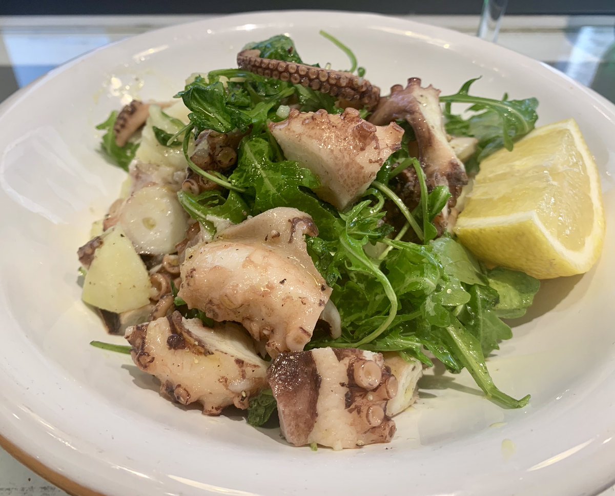 Puliauk's tweet photo. Food, Friends, Summer! Enjoy them all at Pulia 😍🌞 https://t.co/U5VCgxejN5