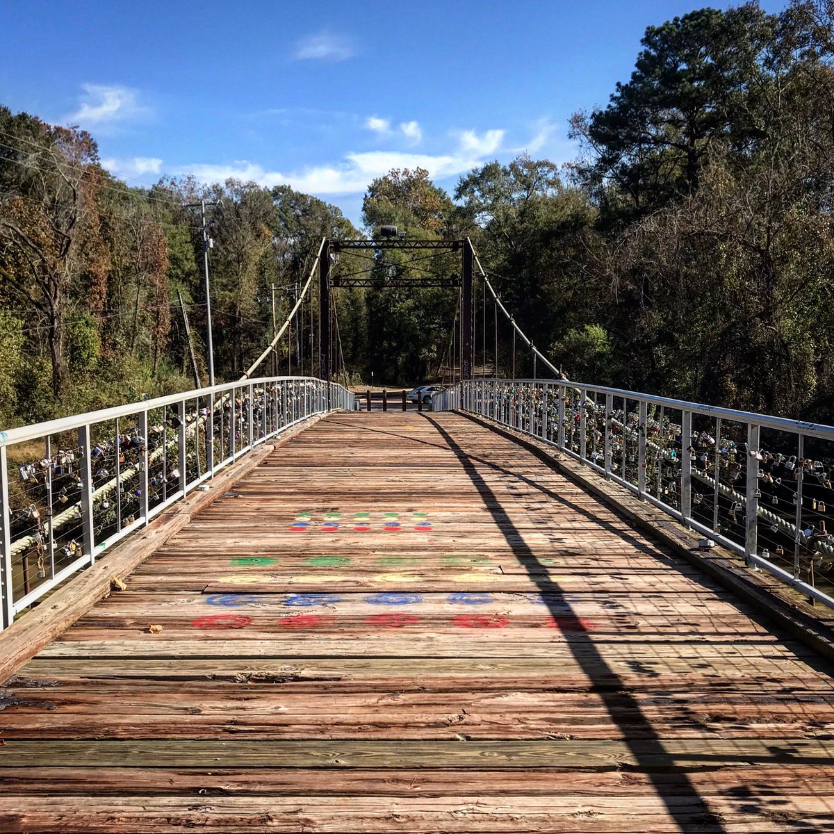 Taking naked swinging bridge res cock
