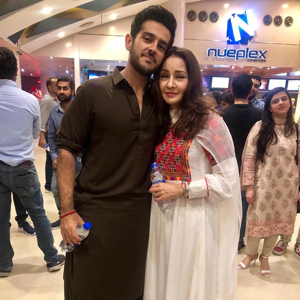 Lollywood Film Industry On Twitter Zeba Bakhtiyar And Azaan Sami Khan On The Trailer Launch Of Superstar Zebabakhtiyar Azaansamikhan Superstar Superstarmovie Https T Co Xf13rcxq6f He thinks of his father as a mentor and seeks advice from him about music. zeba bakhtiyar and azaan sami khan