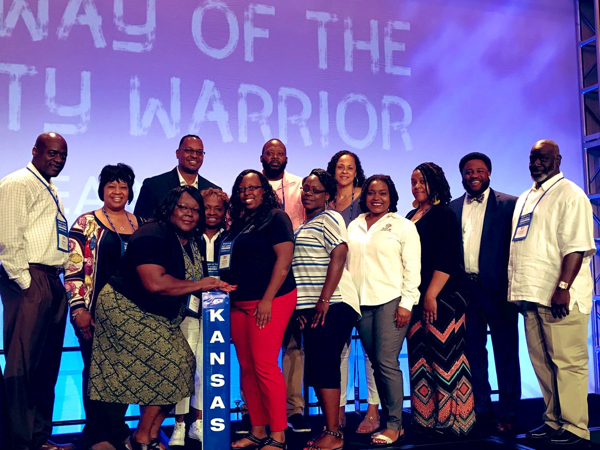 WichitaGEARUP's tweet photo. Wichita GEAR UP is in the house!! Excellent all around!
#GEARUPWorks #edProfessionals #FromDubKtoCali #dreamteam https://t.co/iK9KW3PxBV