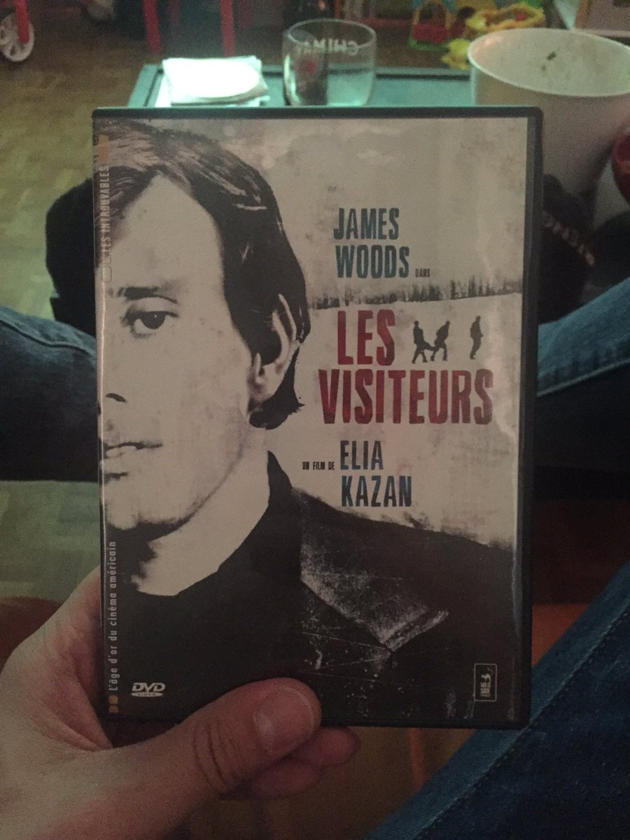 1kult's tweet photo. Excellente surprise que ces Visiteurs de Kazan, réalisé pour une misère et en totale indépendance loin des studios. Un des premiers films sur la guerre du Vietnam, troublant et déstabilisant. Dispo en DVD chez @wildsidecats, toujours sous le précieux label des #Introuvables. https://t.co/EhwX2v7JkE