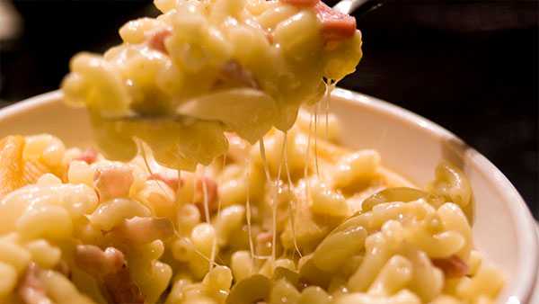 WLKY's tweet photo. It's happening: Louisville to host festival dedicated to mac 'n cheese https://t.co/geq3wA9CGR https://t.co/7uHUTGdwjg
