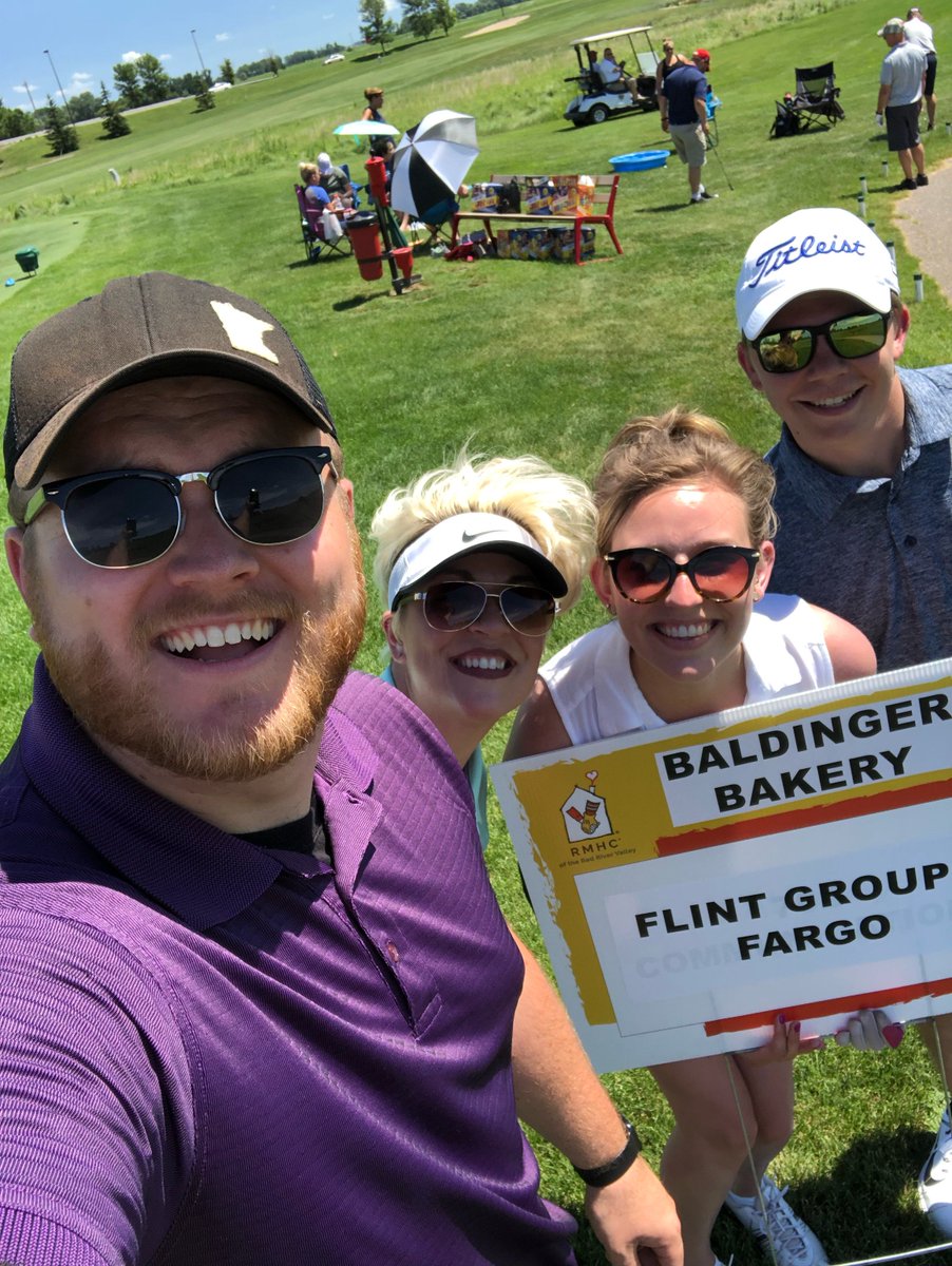 FlintGroup's tweet photo. Thanks for the great afternoon of golf, @RMHCFargo! #golfrmhc #flintfun https://t.co/7pQcvTR01e