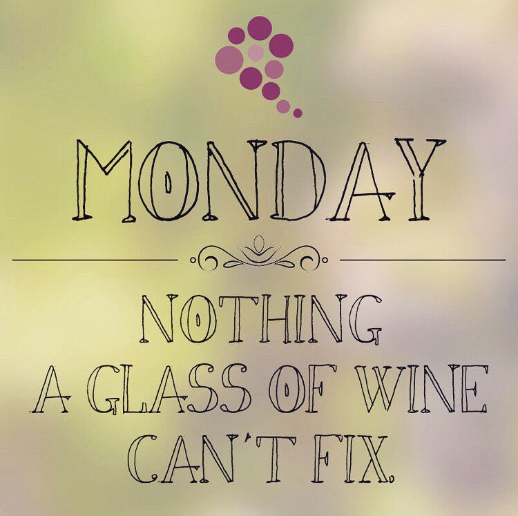 NothingButGrape's tweet image. Happy Monday everyone!! #NothingButTheGrape #OrganicWine #WhiteWine #RedWhite #BiodynamicWine #VeganWine #HappyMonday #ThatMondayFeeling #MondayFunday #GlassOfWine      👉 visit our website nothingbutthegrape.com