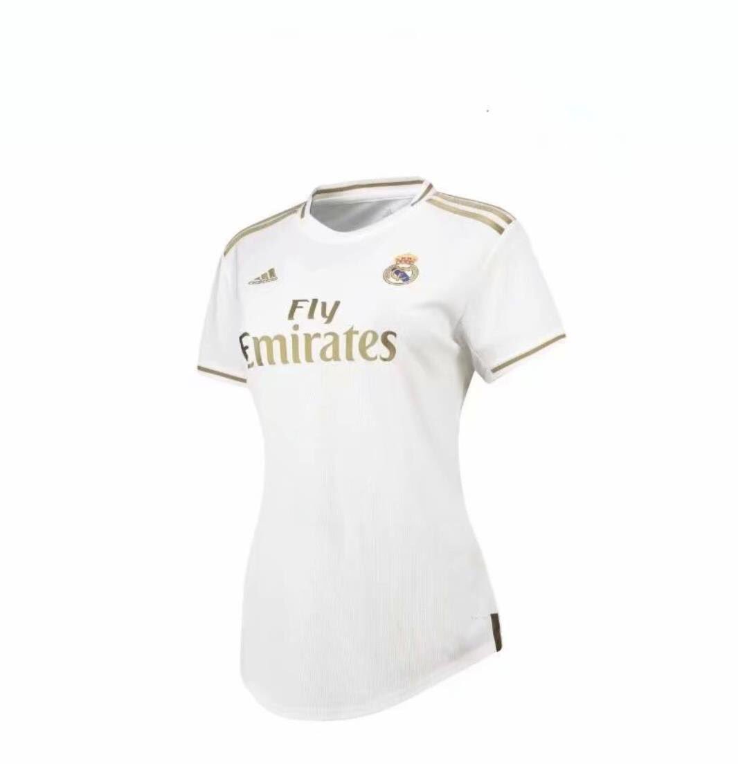 musicoloko7's tweet photo. Buenas gente, mis amigos de @CamicracksFUT van a sortear una camiseta pudiendo escoger LA QUE QUIERAS de su impresionante catálogo 

Solo hay 2 requisitos:

-Dar RT a este tuit
-Seguir a @CamicracksFUT 

El sorteo será ESTE jueves 18. ¡Suerte! https://t.co/AwltkB7twi