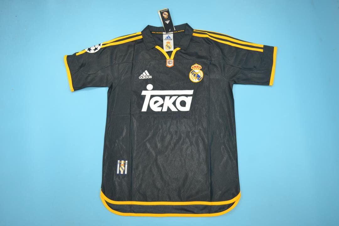 musicoloko7's tweet photo. Buenas gente, mis amigos de @CamicracksFUT van a sortear una camiseta pudiendo escoger LA QUE QUIERAS de su impresionante catálogo 

Solo hay 2 requisitos:

-Dar RT a este tuit
-Seguir a @CamicracksFUT 

El sorteo será ESTE jueves 18. ¡Suerte! https://t.co/AwltkB7twi