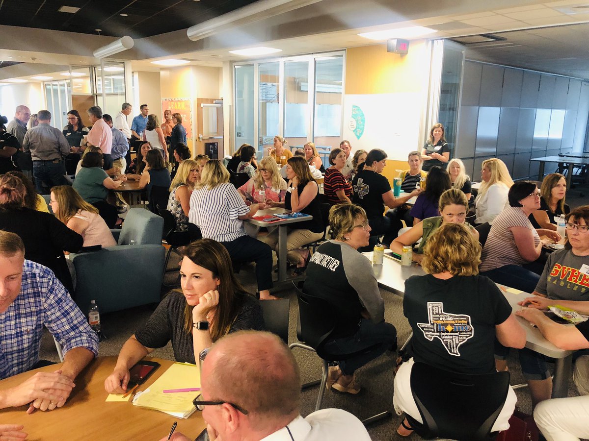LArterburyNBISD's tweet photo. Leaders engaged in active learning and making connections to the @LeanderISD Learning Model: Design, Implement and Assess #1LISD https://t.co/hQR0RhKxCJ