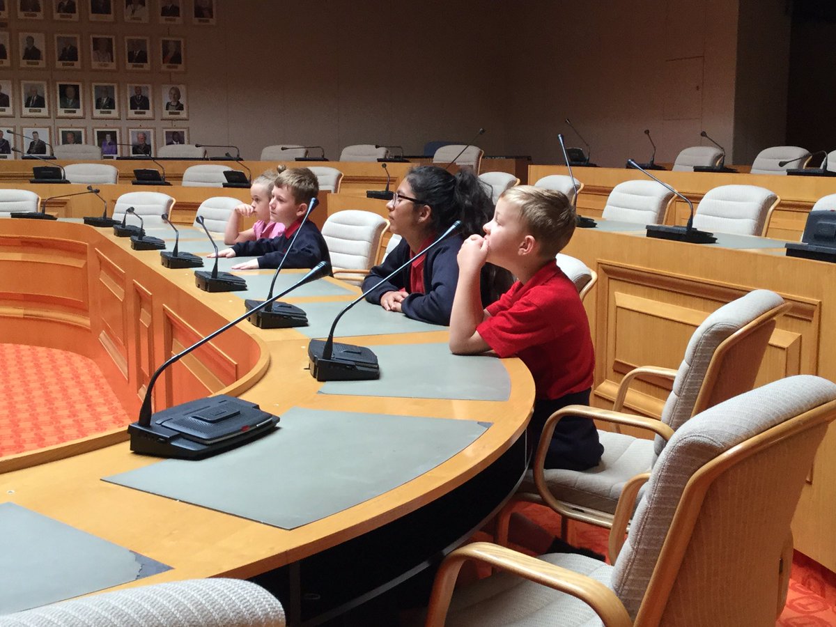 BenyonPS's tweet photo. The school councillors loved their visit to @thurrockcouncil chambers today. They had a debate and then a vote, chaired by the Mayor himself! #democracy #makingmemories https://t.co/SQoOt9i0yP