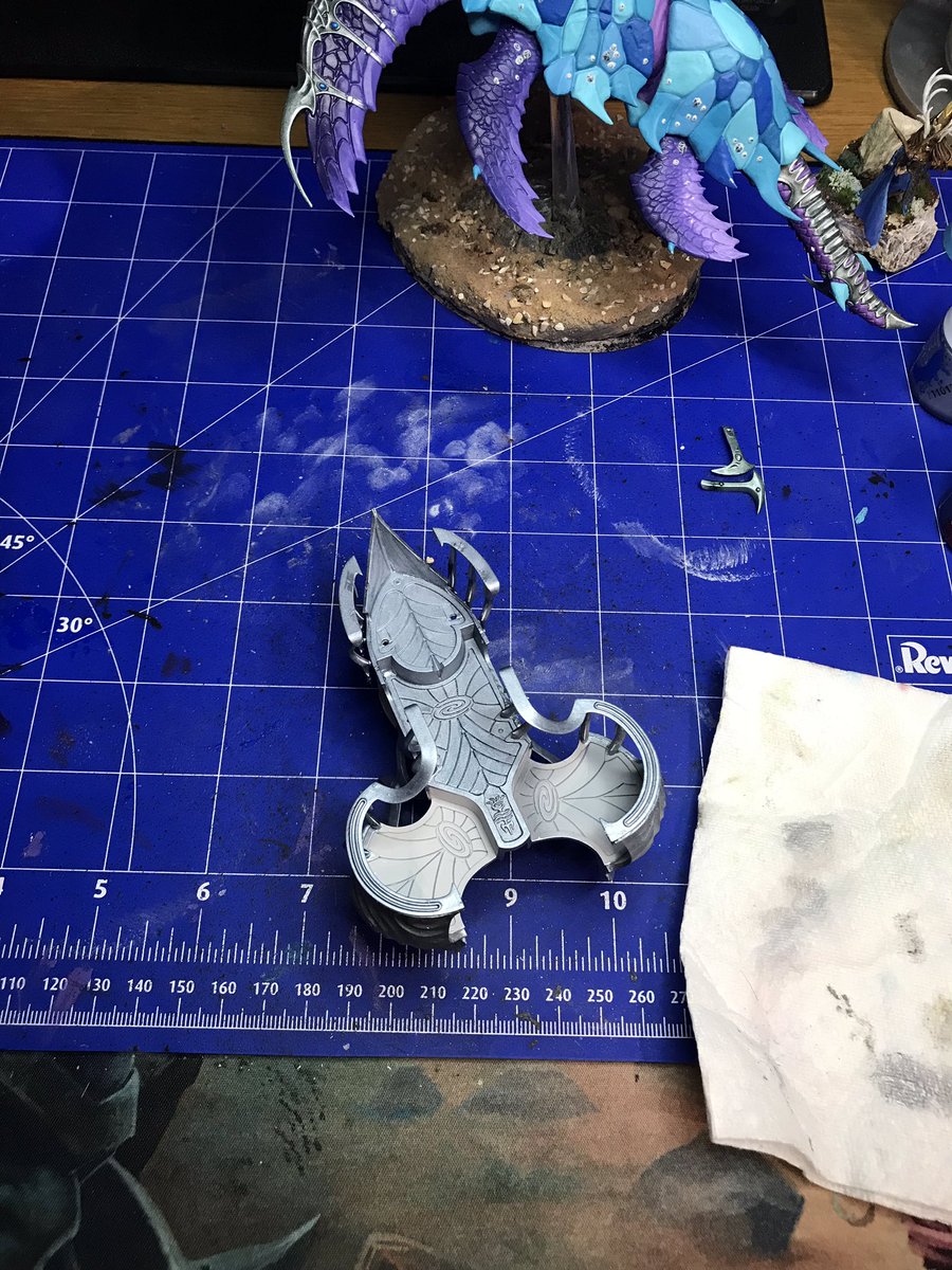 Nelinde's tweet photo. 2 streams in one day?? What is this madness! Must mean that Nel is on a mission to actually finish a model π
Working on the #idonethdeepkin Akhelian Leviadon aka #TurtleofDoom π
https://t.co/Be5D6UOUNE
@WelshGamingNet @LSStreamers @darkspirestudio @SmallStreamersC #Warhammer https://t.co/Y7R9Zzhui8