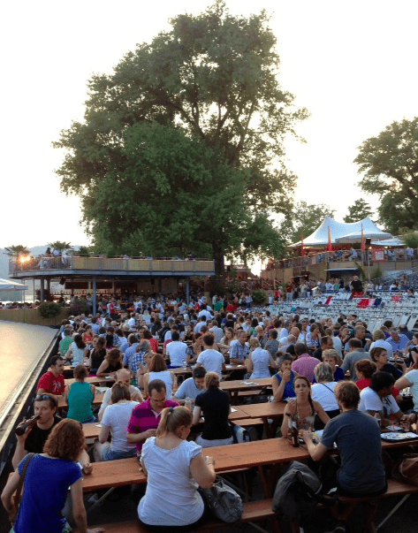 NewInZurich's tweet photo. #Zurich is alive with #openair #cinema this Summer - take a look here: https://t.co/SY00ls9iaQ #films #outdoorfilms #Switzerland https://t.co/psufWj1TZX