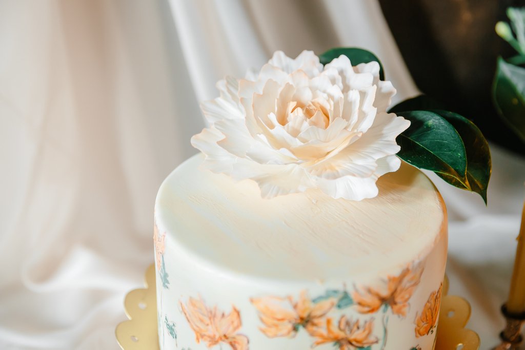 m_happymemories's tweet photo. This floral cake topper is dreamy and delicate. Too pretty to eat, don't you think? ๐งก
More cake style ideas when you click the link. https://t.co/I1zIjBCQ0K
#watercolorcake #tiercake #weddingcakeideas #cakewedding#weddingcaketopper#buttercreamcakes#buttercreamcake#weddingcakes https://t.co/vgi8O6mxsJ