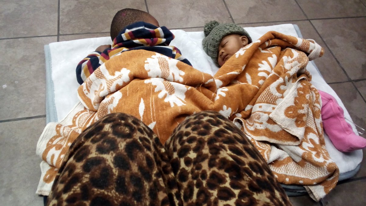 Muva_Bear1's tweet photo. My kids honestly deserve better than this messed up life.  We opted to sleep on the floor at the police station because that abusive guy was at it AGAIN . No wipes no diapers, no food , just us ...Now all that's left is to be placed in a shelter #GirlTalkZA https://t.co/9iVVDyDWra