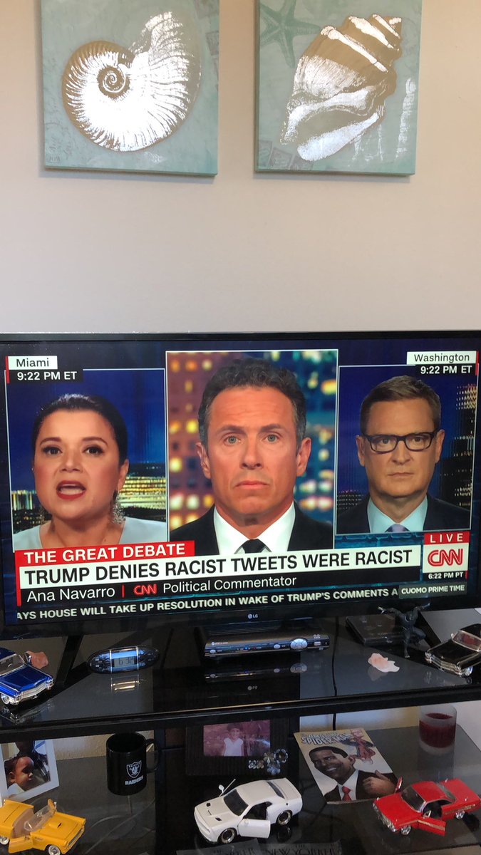 vizzon11's tweet photo. Thank you @AnaCabrera https://t.co/6TKQzEIgQj