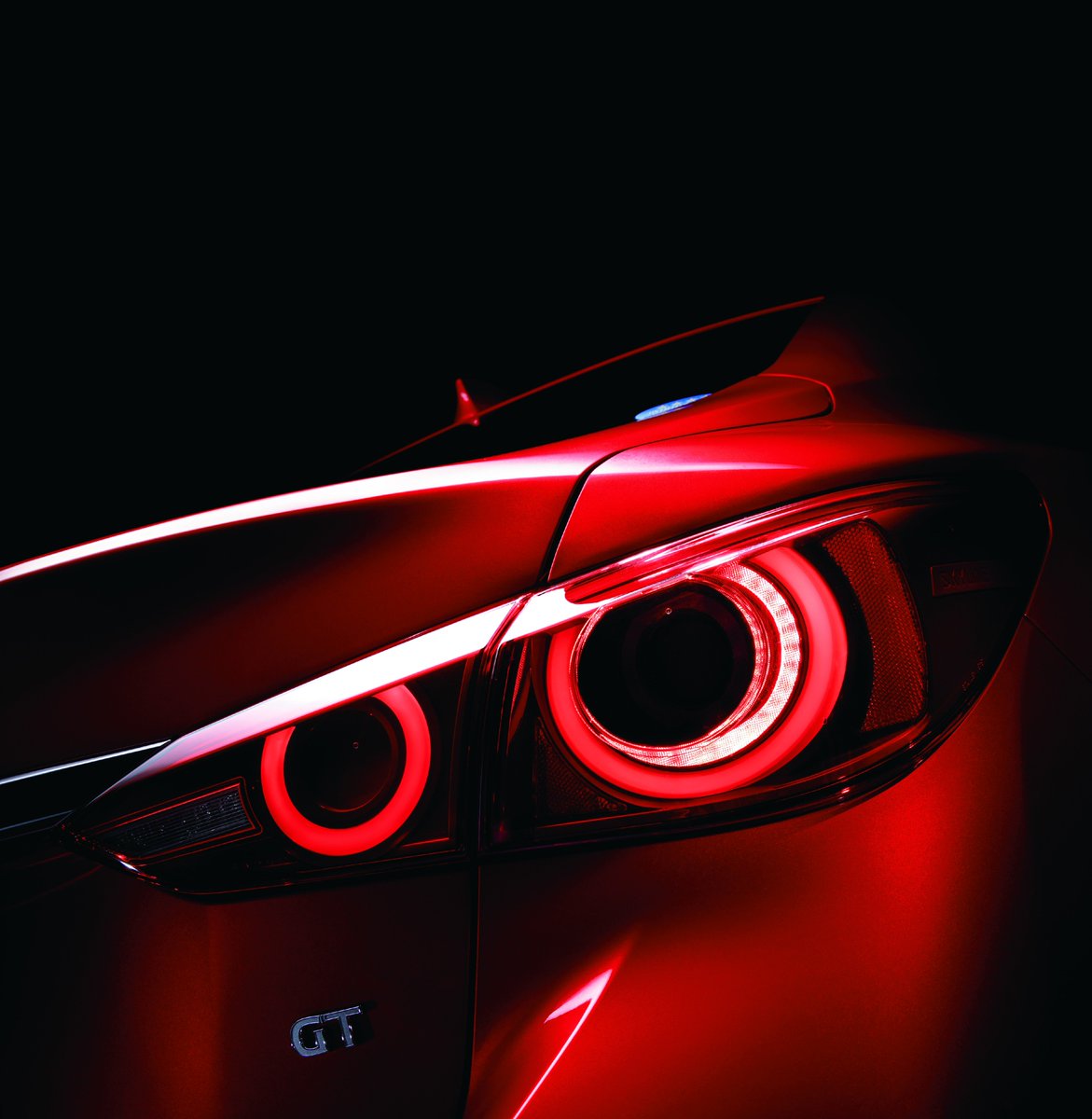 NissanMotor's tweet image. Introducing the new Nissan #Skyline, with the all-new #ProPILOT 2.0 #DriverAssistance system. Explore all the advanced features of this premium Nissan #sedan: newsroom.nissan-global.com/releases/relea…