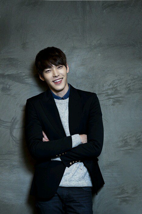 ayudaum's tweet photo. Happy Birthday Oppa 🎉🎉🎈
Cepetan comeback drama lagi..
#KimWooBin #HappyBirthday https://t.co/AXQGKusCW2