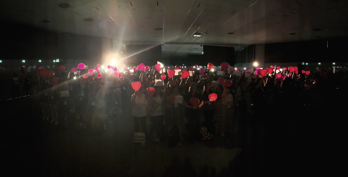 Kat_McNamara's tweet image. A candid capture of my ecstatic joy &amp;amp;gratitude in this whirlwind 48 hrs. Thank you angels for once again flooring us w your stories, energy &amp;amp; love. @jadehassoune said it best-let’s take this love&amp;amp;spread it to everyone we meet. YOU are the #ShadowhuntersLegacy.♥️ #ITAInstituteCon3