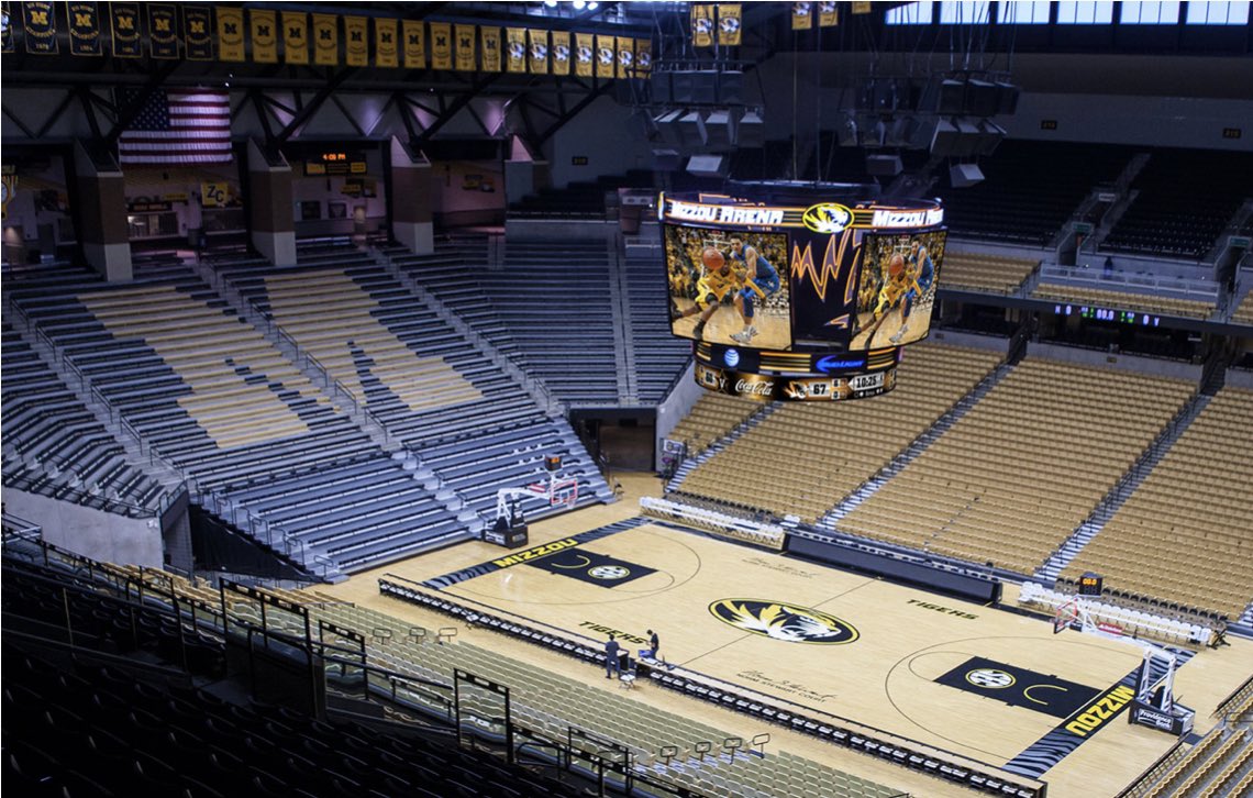 igb_kaleb's tweet photo. Blessed to receive an offer from the University of Missouri. 🙏🏾🐯❗️ #MIZ #Mizzou @MizzouHoops https://t.co/rtsRzukRVV