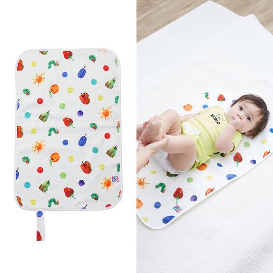 17. Diaper changing matBerguna dkt rumah/travel. Better beli jenis nipis mcm ni, compare getah timbul2 mcm kecik2 kita pakai dulu tu sbb nipis mcm ni senang nak lipat & kecik je, sesuai utk bawak time travel  And selalunya ada lapisan waterproof bawah tu so no worries 