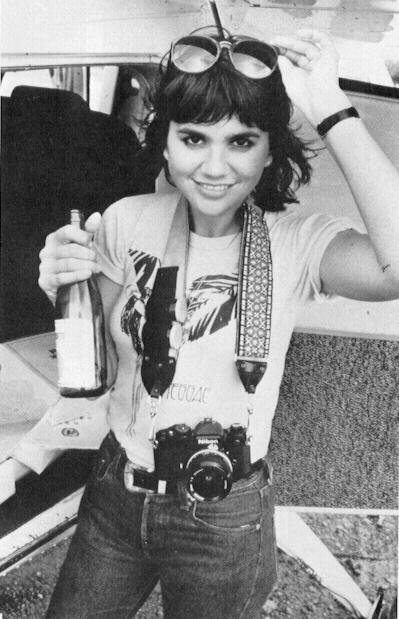 mojosent's tweet photo. Happy Birthday 2 #LindaRonstadt
#bluebayou #somewhereoutthere #howdoimakeyou #lovehasnopride
#hastendownthewind #someonetolaydownbesideme #willin #heatwave https://t.co/hRpCQzc5fO