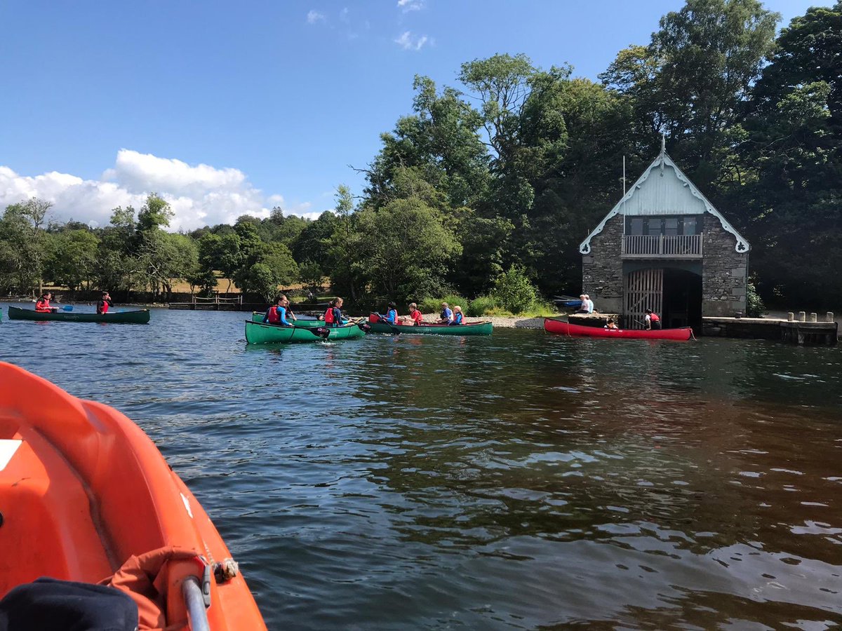 WISSchool's tweet image. A spectacular afternoon of paddling on beautiful Lake Windermere #getyourpaddleon #getyourwisson #summerschool #lakewindermere