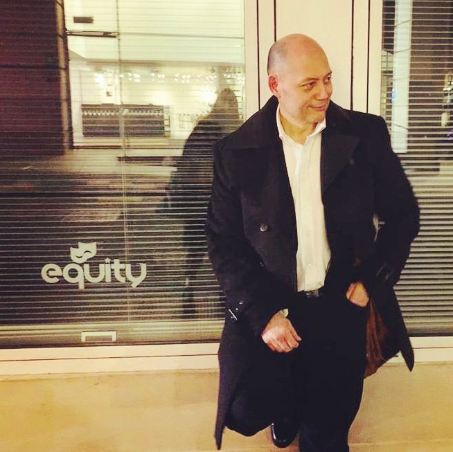 SijoGaryFoo's tweet photo. Been an action actor / stunt performer many years & British Actors @EquityUK Member.
First time I was here many years ago I remember I was auditioning for you @DanHubbard lol!
#notposedatall
#actor #actorslife #stunts #actionactor #casting #equity #actra #sagaftra #movies https://t.co/3V3UAkfT99
