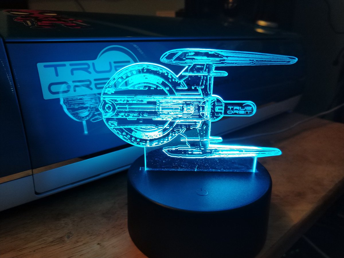 Oh and we tested a ship BP design with the #Laser cutter. @TybiriusBalin <a href="/StarTrek/">Star Trek</a> <a href="/podcastboi/">bean boiz podcast</a>  #Discovery  #Shenzhou #StarTrek #gaming #led #perspex