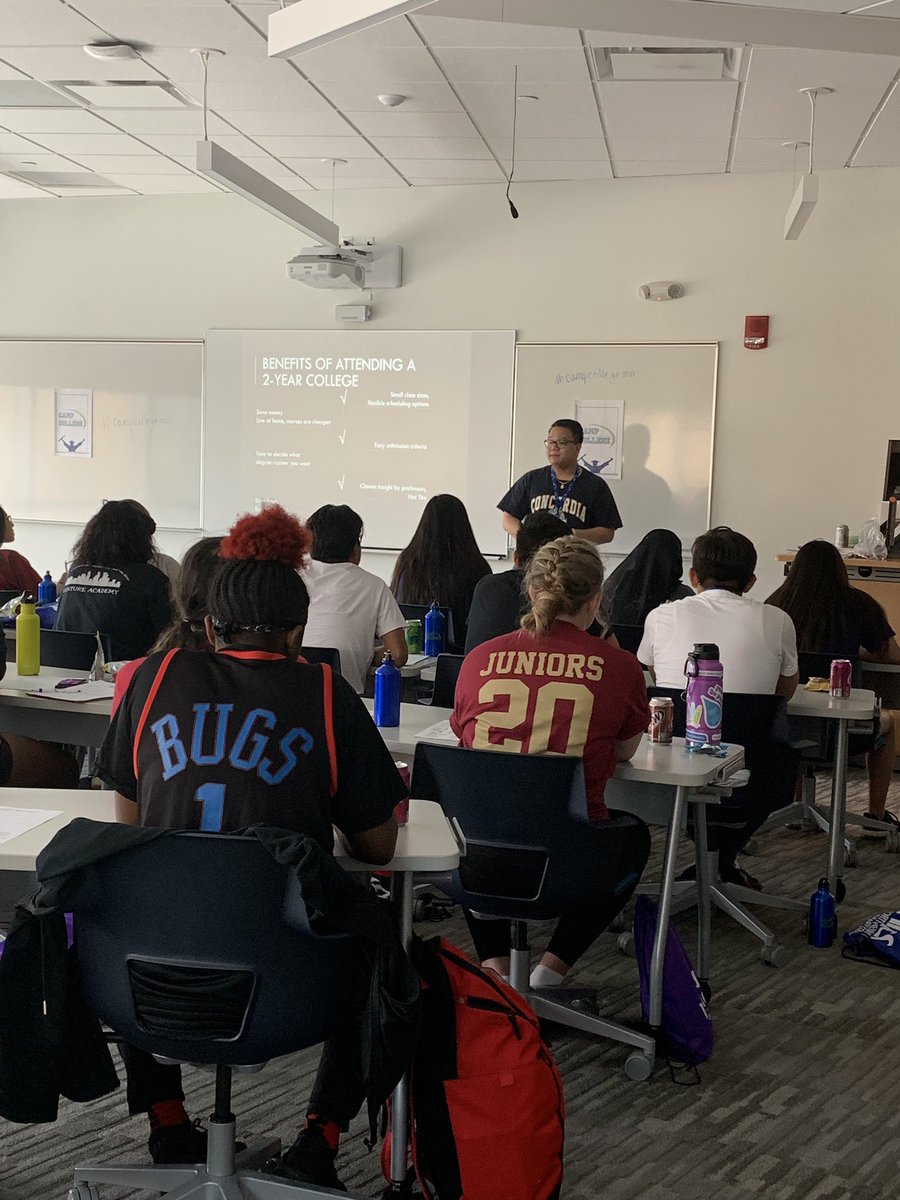 #CampCollegeMN kicks off strongly at @smumn. Have a great time campers!