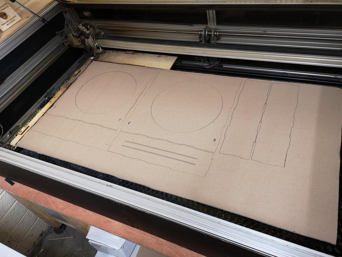 Jeffrey Roe tweet media