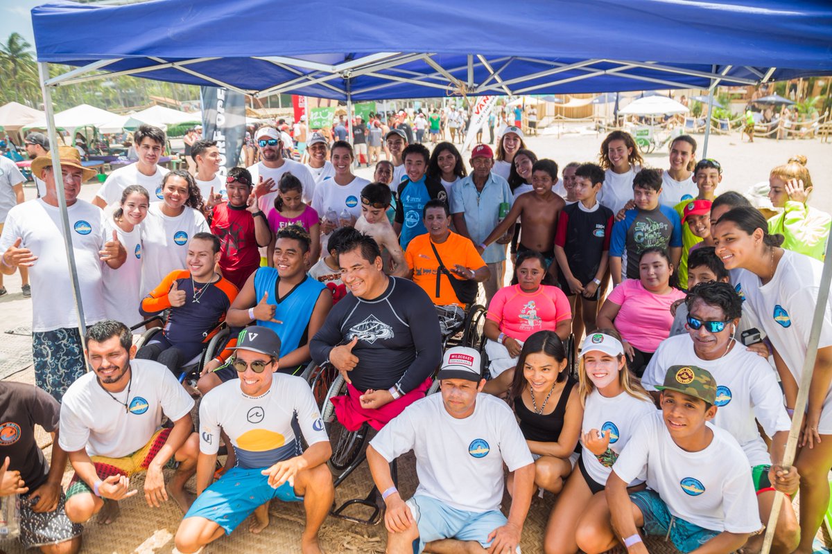 ¡MUCHAS GRACIAS!🙌🏼 a todas y todos los que participaron en el tercer encuentro de <a href="/surf_sonrisas/">Surfeando Sonrisas</a> y ayudaron a pasar grandes momentos a niñas, niños y sus familias😃🏄🏾‍♀️🏄🏽‍♂️