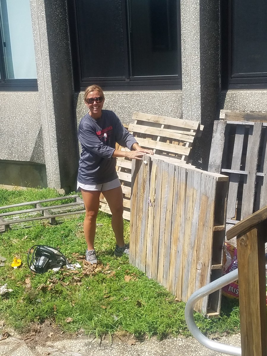Dr MLK Middle School...a work in progress...stay tuned <a href="/jackiephilhower/">Jackie Philhower</a> <a href="/Gerbs10/">Mark Gerbino</a> @APSuperGray